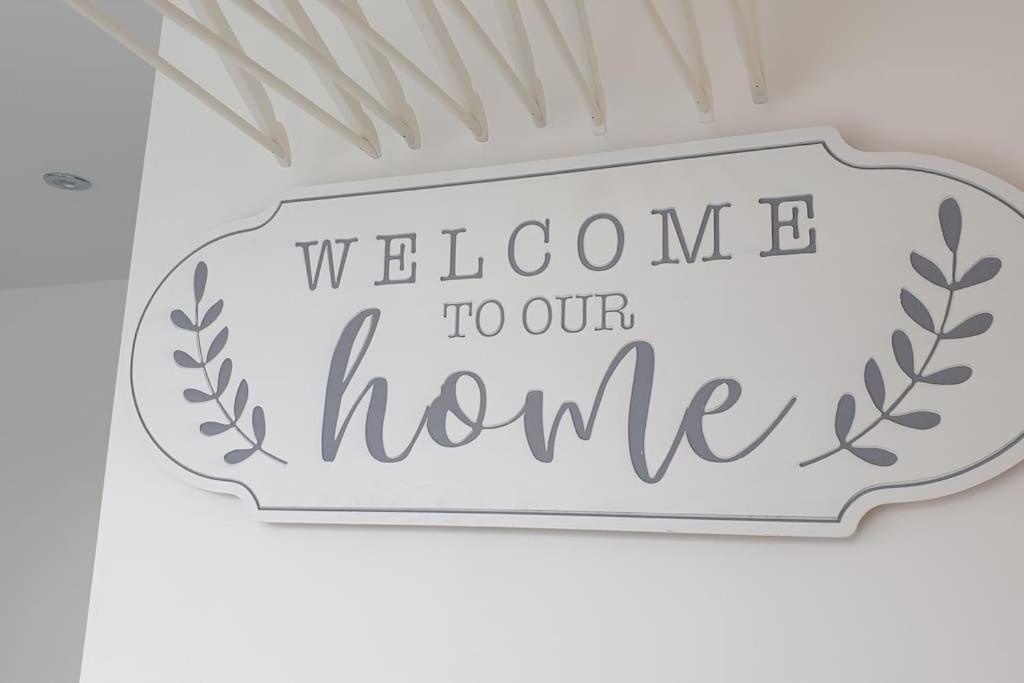 Near Liverpool Double Bedroom Hideaway Wirral Ngoại thất bức ảnh